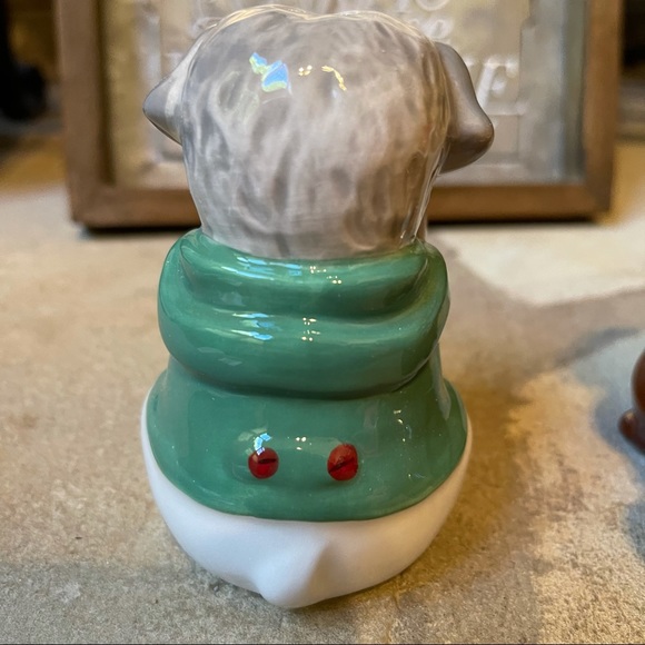 New Set of Christmas Schnauzer and Dachshund Dog Salt and Pepper Shakers - Picture 9 of 12